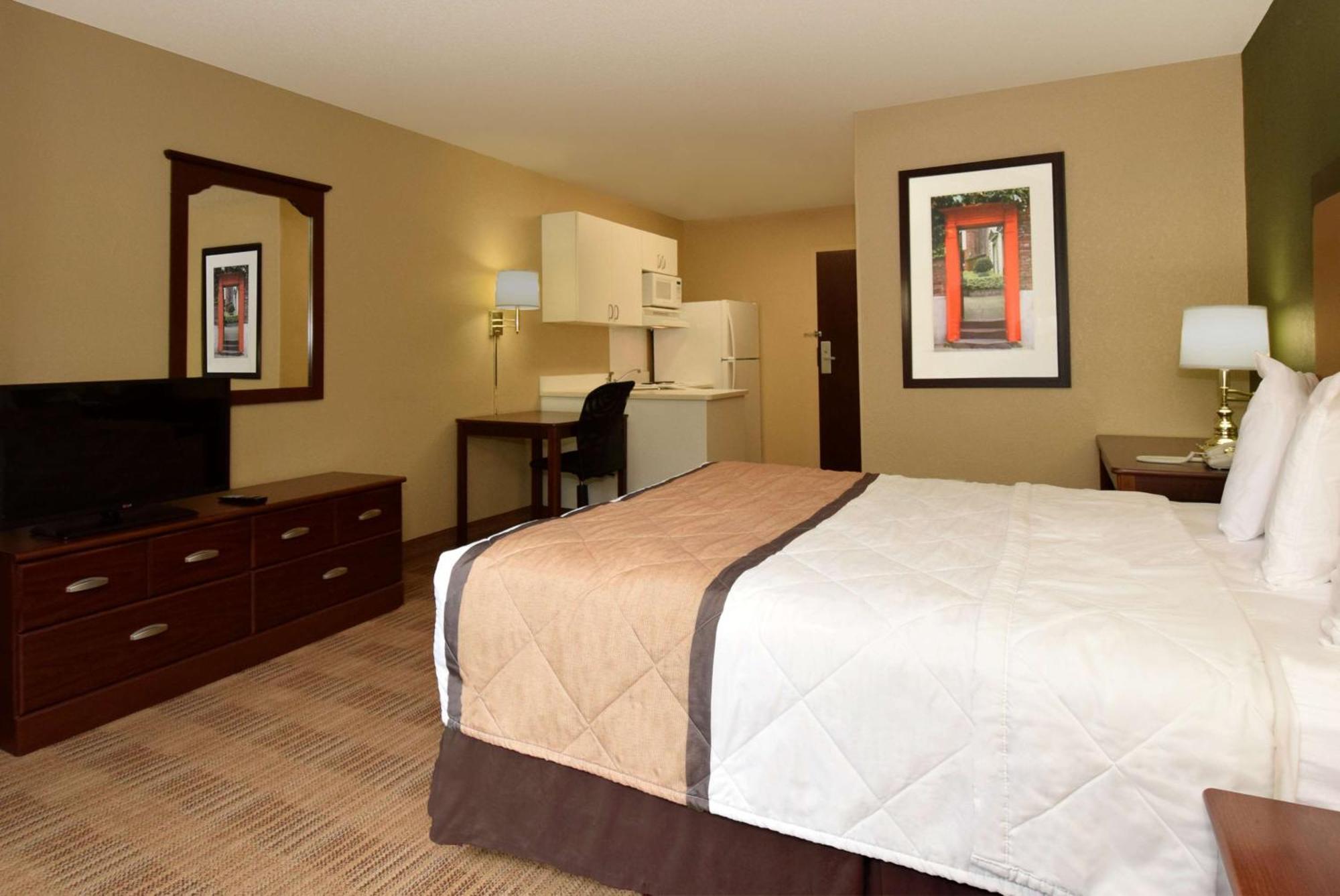 Extended Stay America Suites - White Plains - Элмсфорд Экстерьер фото