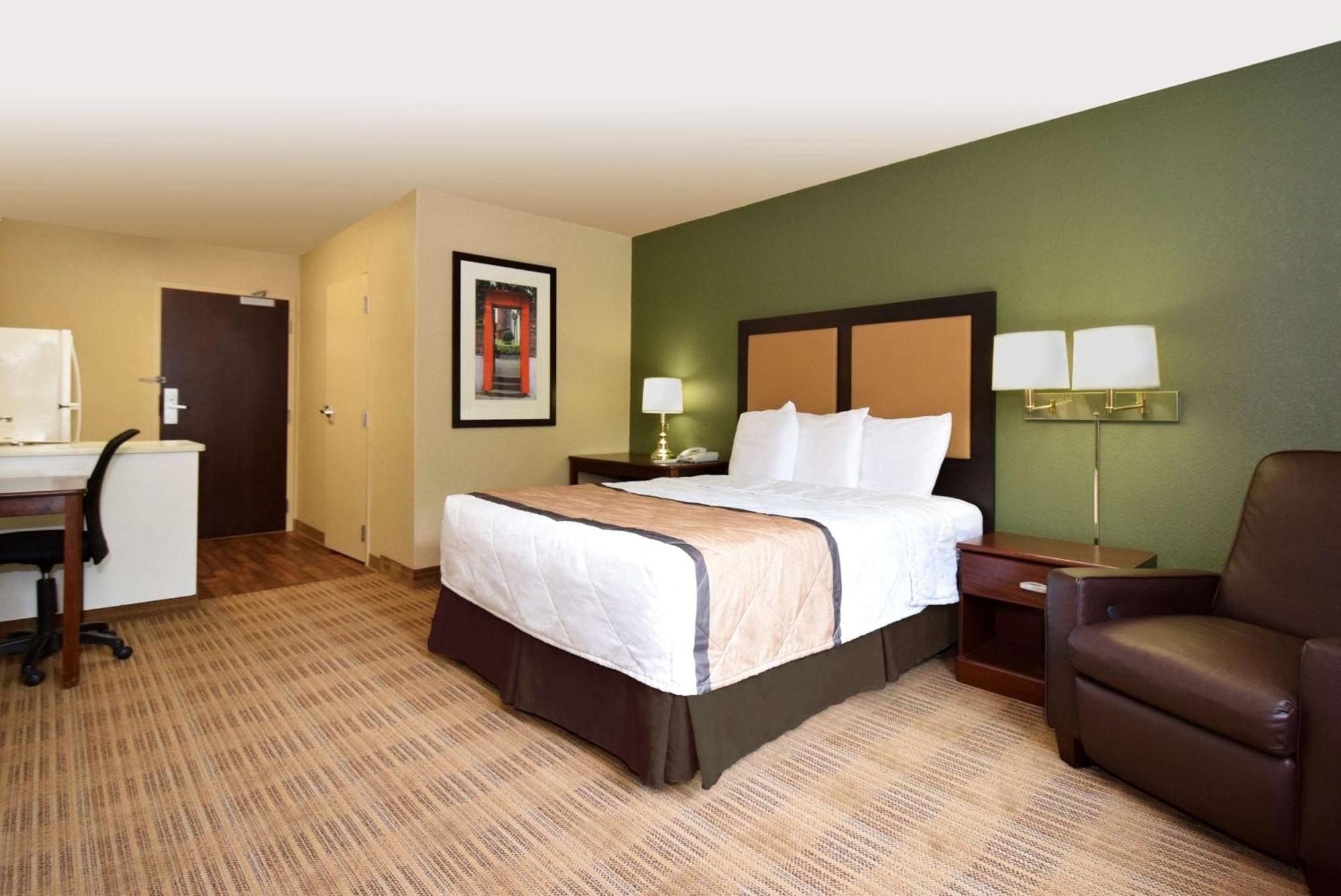 Extended Stay America Suites - White Plains - Элмсфорд Экстерьер фото