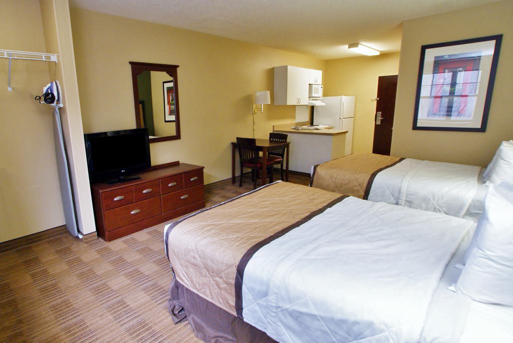 Extended Stay America Suites - White Plains - Элмсфорд Экстерьер фото